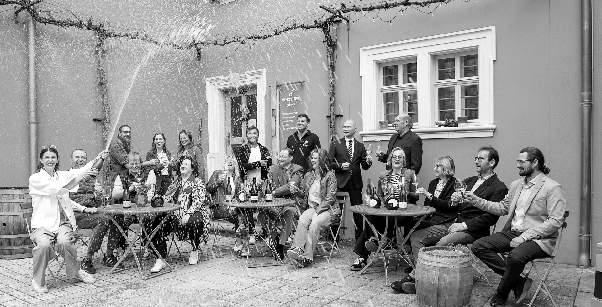 Winzerdusche in der Vinothek anlässlich des 25jährigen Jubiläums der Vinothek (Bild©2026 R.Schober)